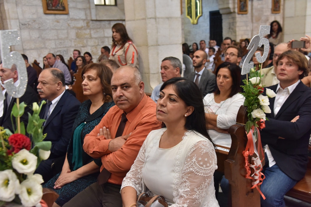 سلمان يمنح الاب فلتس مواطنة الشرف لمدينة بيت لحم في احتفال اليوبيل الفضي لرسامته الكهنوتية 