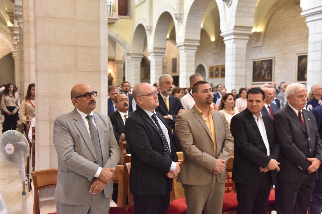 سلمان يمنح الاب فلتس مواطنة الشرف لمدينة بيت لحم في احتفال اليوبيل الفضي لرسامته الكهنوتية 