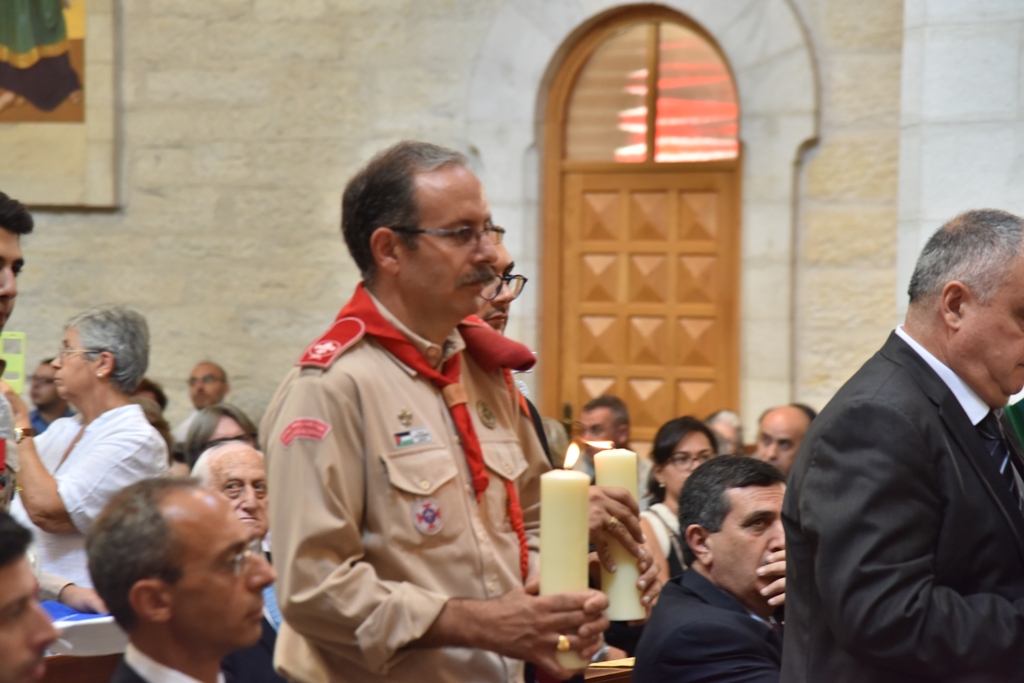 سلمان يمنح الاب فلتس مواطنة الشرف لمدينة بيت لحم في احتفال اليوبيل الفضي لرسامته الكهنوتية 