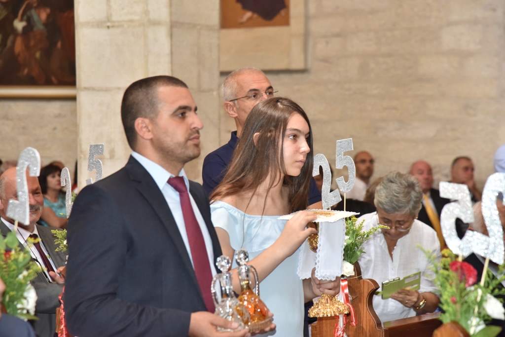 سلمان يمنح الاب فلتس مواطنة الشرف لمدينة بيت لحم في احتفال اليوبيل الفضي لرسامته الكهنوتية 