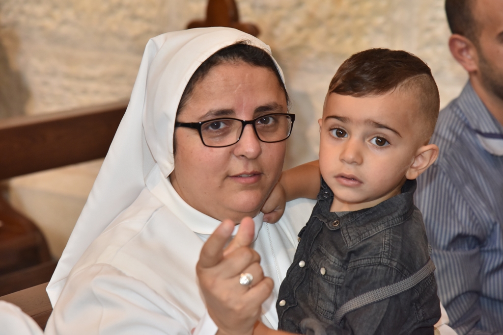 سلمان يمنح الاب فلتس مواطنة الشرف لمدينة بيت لحم في احتفال اليوبيل الفضي لرسامته الكهنوتية 