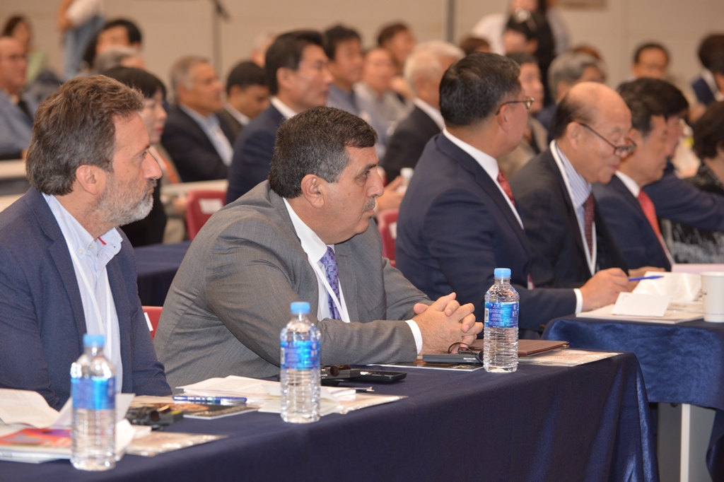 سلمان يشارك في المنتدى العالمي لمدن حقوق الإنسان في كوريا الجنوبية وينقل تحديات بيت لحم