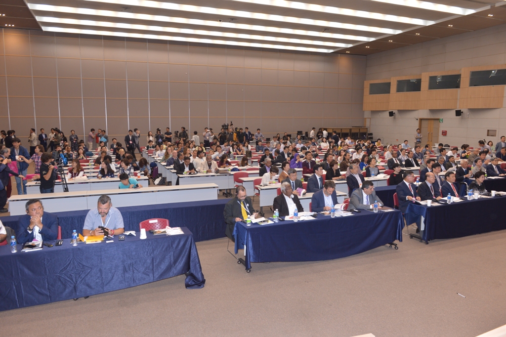 سلمان يشارك في المنتدى العالمي لمدن حقوق الإنسان في كوريا الجنوبية وينقل تحديات بيت لحم