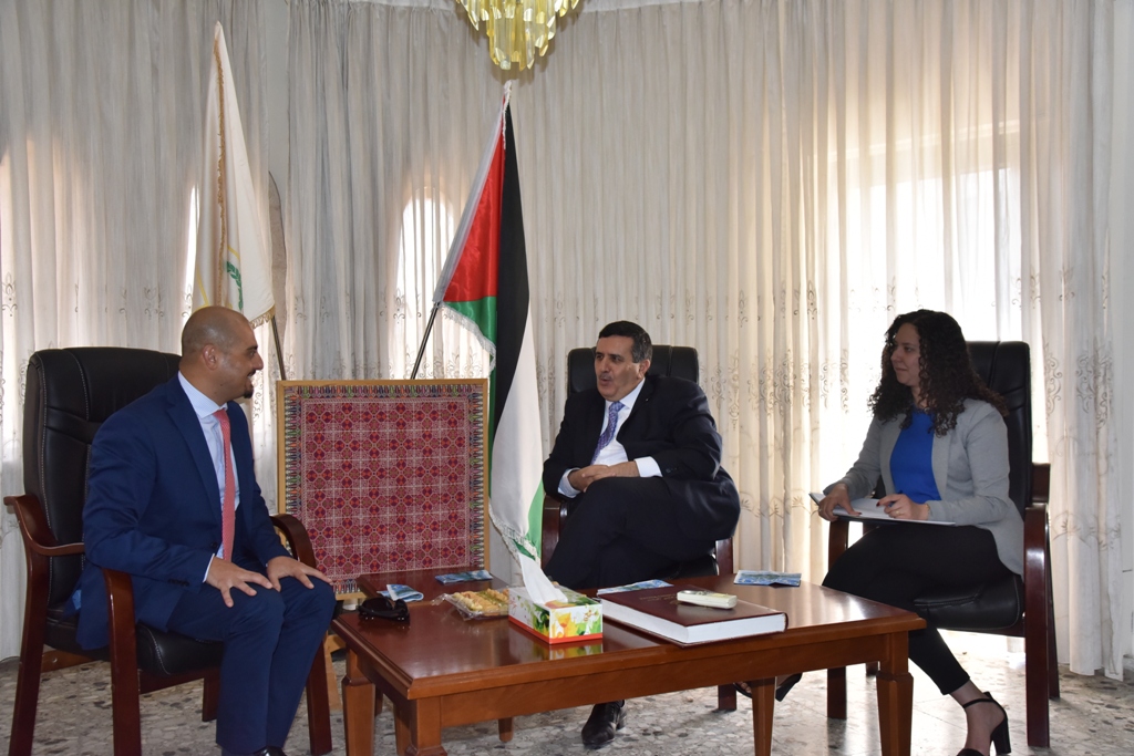 لقاء يجمع رئيس بلدية بيت لحم وممثل قبرص وحديث عن مشاركة قبرصية في إحتفالات أعياد الميلاد المجيدة واتفاقية توأمة 