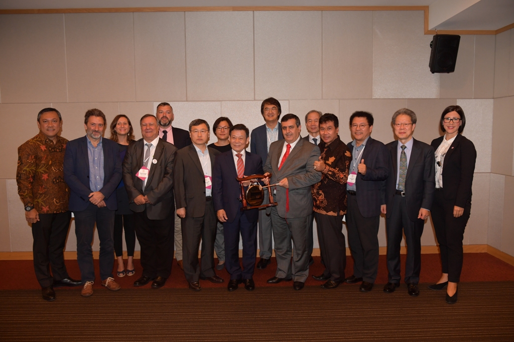 سلمان يشارك في المنتدى العالمي لمدن حقوق الإنسان في كوريا الجنوبية وينقل تحديات بيت لحم