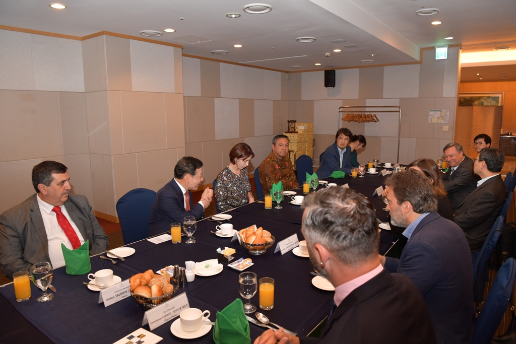 سلمان يشارك في المنتدى العالمي لمدن حقوق الإنسان في كوريا الجنوبية وينقل تحديات بيت لحم