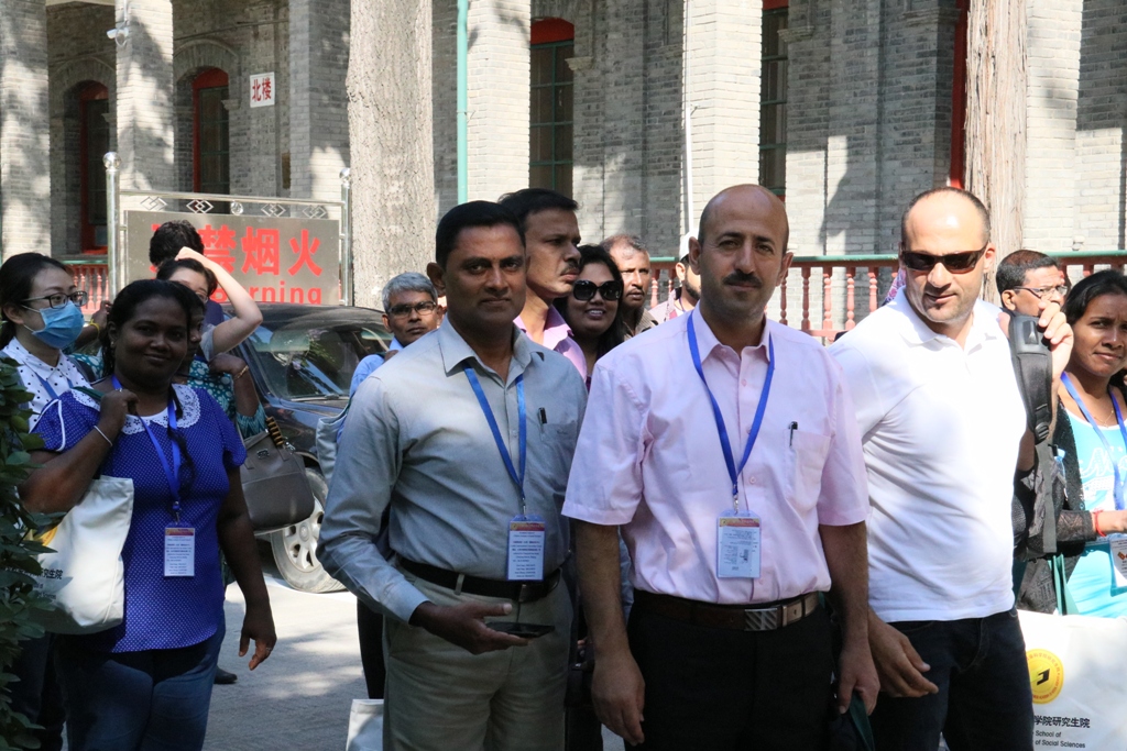 عضو مجلس بلدية بيت لحم شيرين موج تشارك في مؤتمر في الصين حول التعاون والحوكمة 