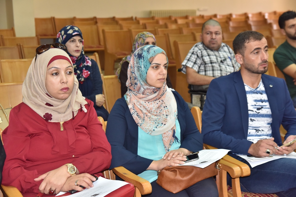 جلسة استماع في بلدية بيت لحم للاطلاع على مخطط البلدية بخصوص اعتماد المعايير الواجب مراعاتها لموائمة الشوارع مع احتياجات الاشخاص ذوي الاعاقة 