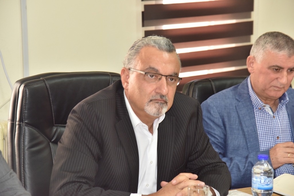   بهدف تسليط الضوء على العديد من القضايا والمشاريع المحورية وسبل الدعم لقاء بين رئيس بلدية بيت لحم والقنصل الفرنسي العام في دار البلدية