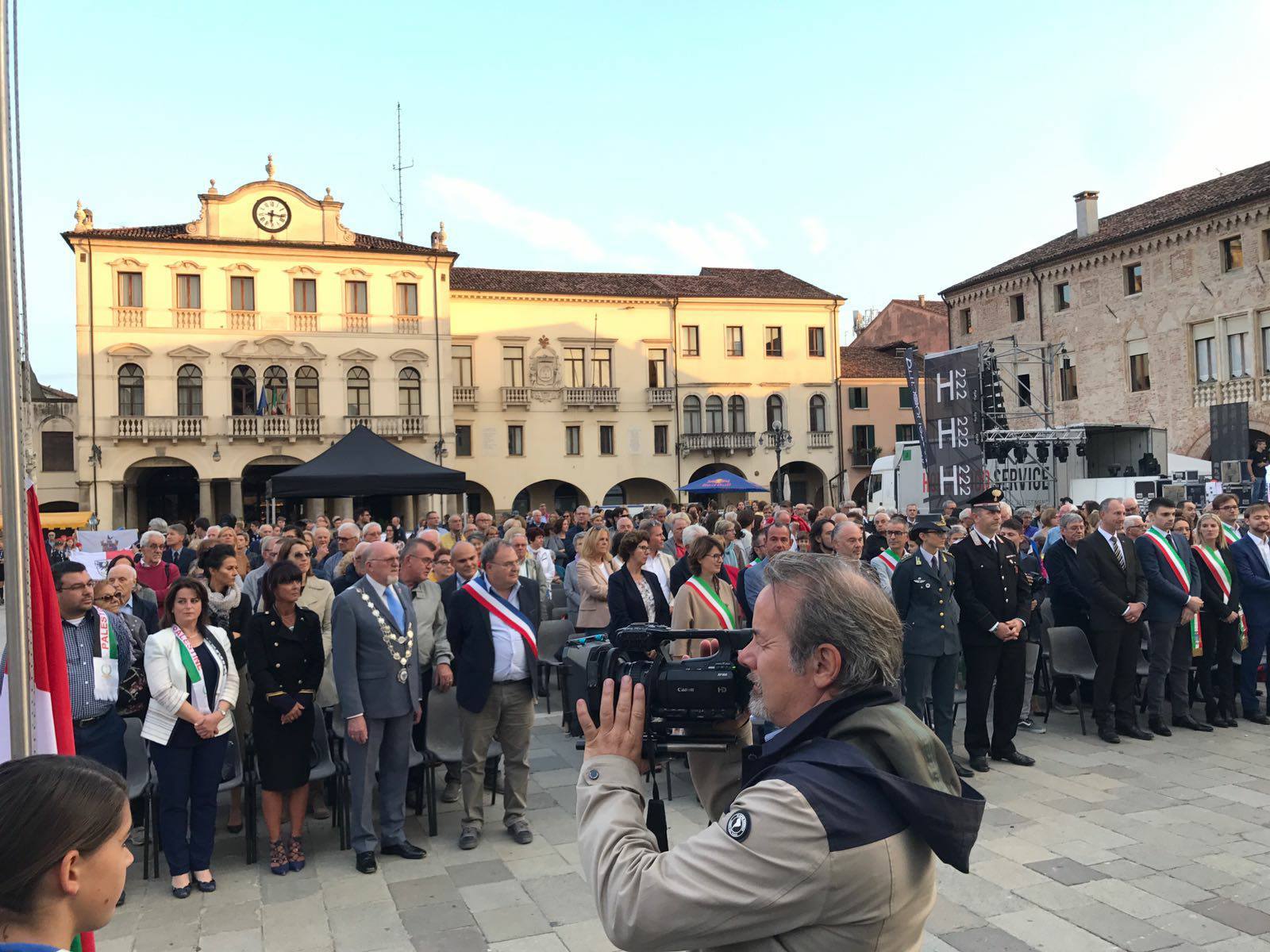 بلدية بيت لحم تشارك في احتفالية البلديات المتوأمة مع بلدية استه الإيطالية