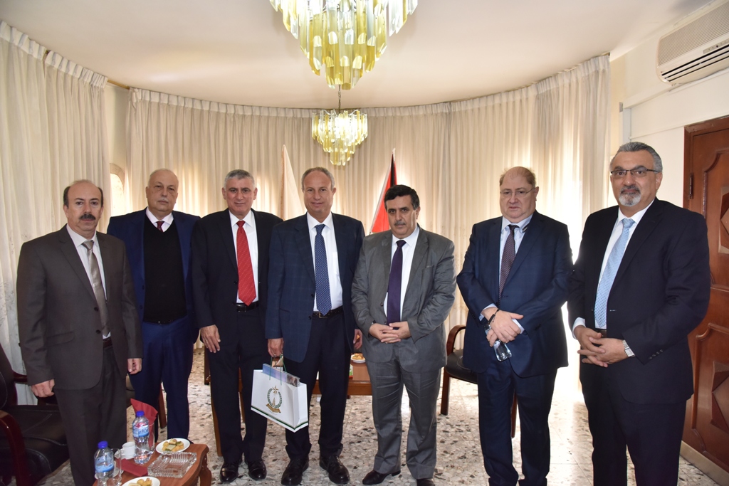 وفد من شركة إتحاد المقاولين يلتقي برئيس بلدية بيت لحم 