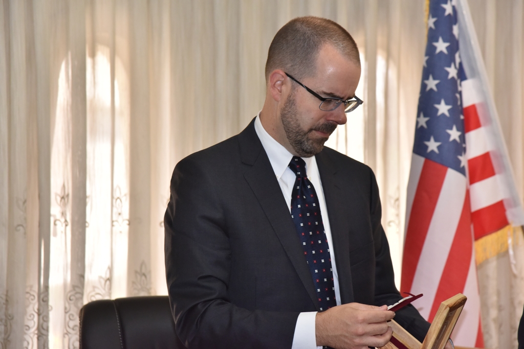 نائب رئيس بلدية بيت لحم يلتقي بالمستشار الخاص في وزارة الخارجية  الأمريكية المكلف بملف الأقليات الدينية في الشرق الأوسط وجنوب ووسط اسيا  