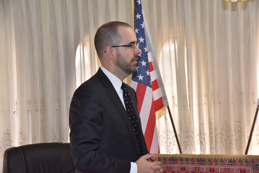 نائب رئيس بلدية بيت لحم يلتقي بالمستشار الخاص في وزارة الخارجية  الأمريكية المكلف بملف الأقليات الدينية في الشرق الأوسط وجنوب ووسط اسيا  