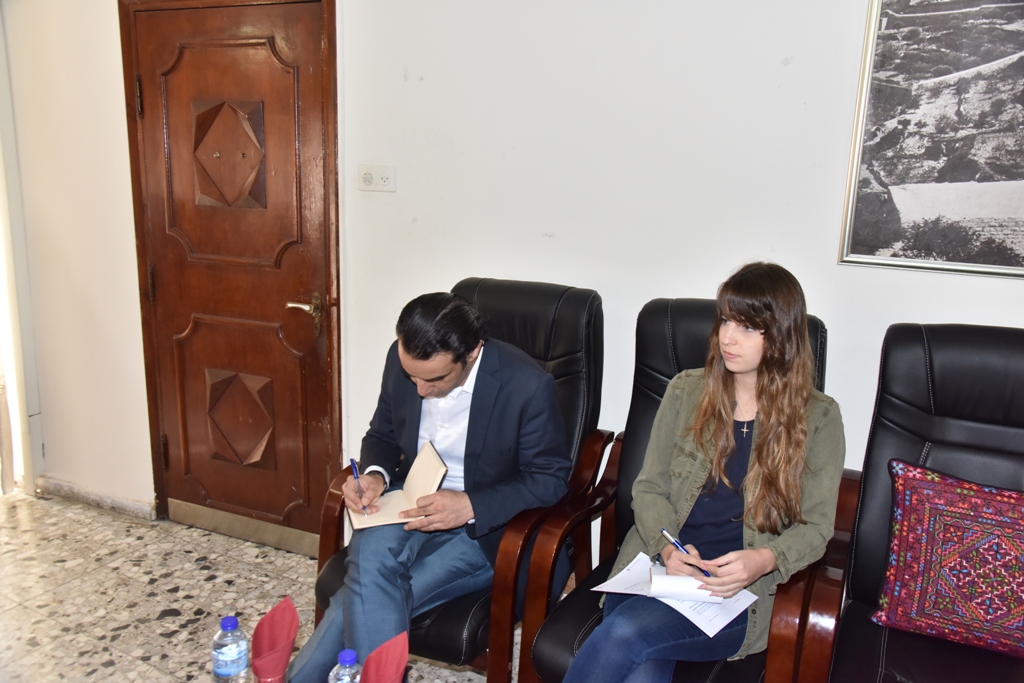 وفد من شركة إتحاد المقاولين يلتقي برئيس بلدية بيت لحم 