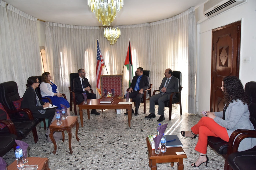 نائب رئيس بلدية بيت لحم يلتقي بالمستشار الخاص في وزارة الخارجية  الأمريكية المكلف بملف الأقليات الدينية في الشرق الأوسط وجنوب ووسط اسيا  