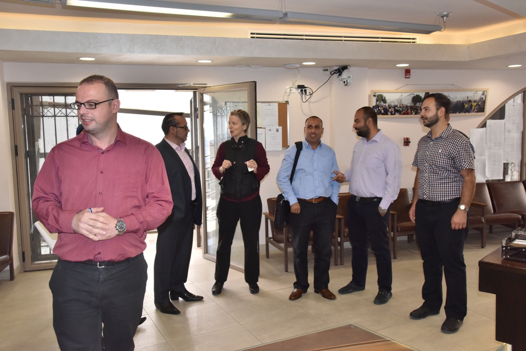 سلمان يستقبل مدير قطاع الديموقراطية والحوكمة في تيترا تيك ويعرض عليه التحديات التي تواجه البلدية 