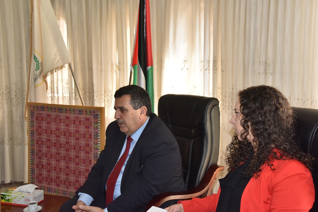 سلمان يستقبل مدير قطاع الديموقراطية والحوكمة في تيترا تيك ويعرض عليه التحديات التي تواجه البلدية 