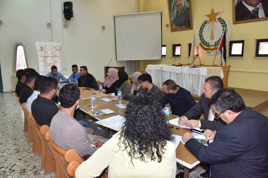 جوان حزبون رئيساً للمجلس المحلي الشبابي في مدينة بيت لحم وداود نصار نائبا له 