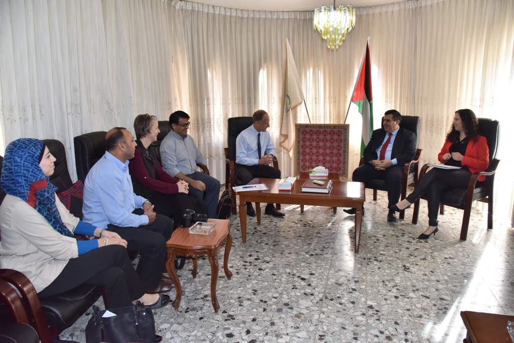 سلمان يستقبل مدير قطاع الديموقراطية والحوكمة في تيترا تيك ويعرض عليه التحديات التي تواجه البلدية 