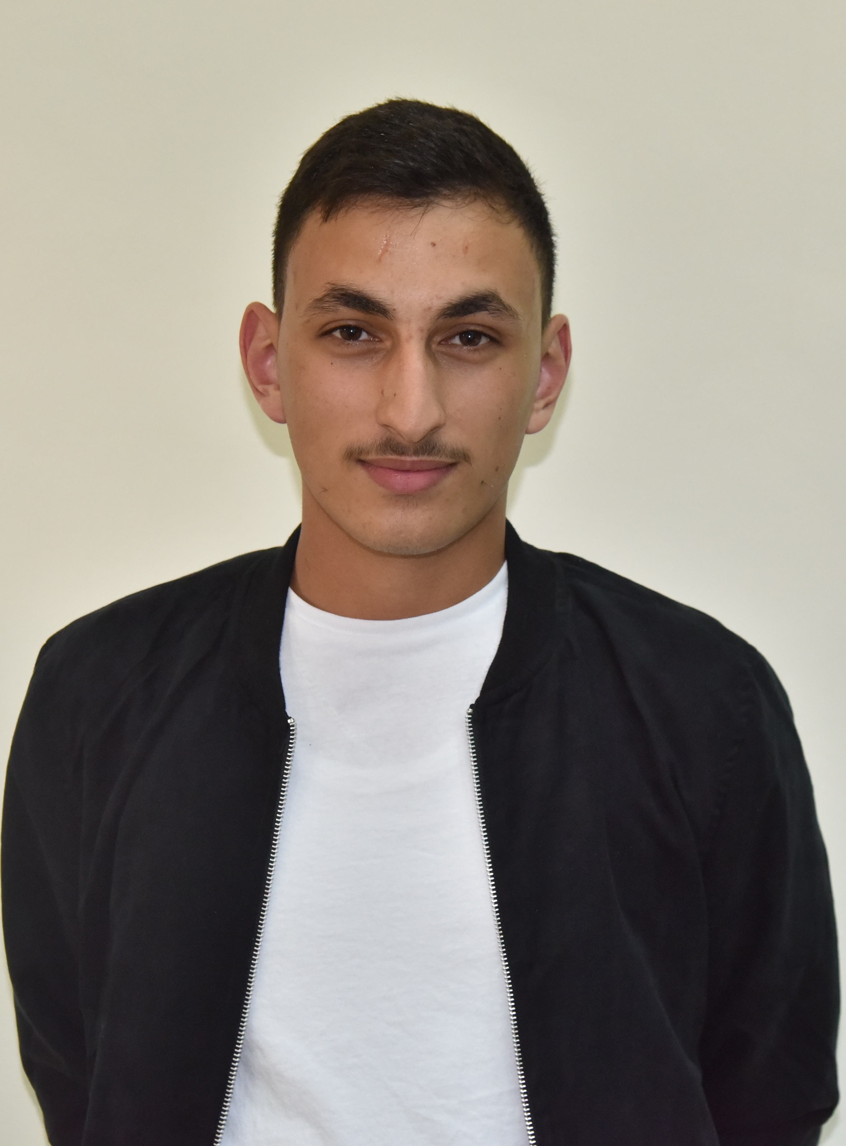 الياس البندك - عضو 