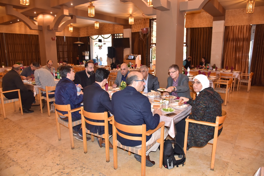 مهرجان قطف الزيتون السابع عشر ينطلق من ساحة المهد