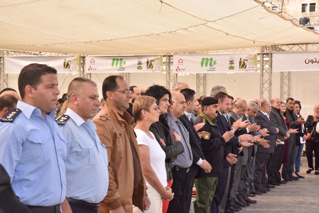 مهرجان قطف الزيتون السابع عشر ينطلق من ساحة المهد