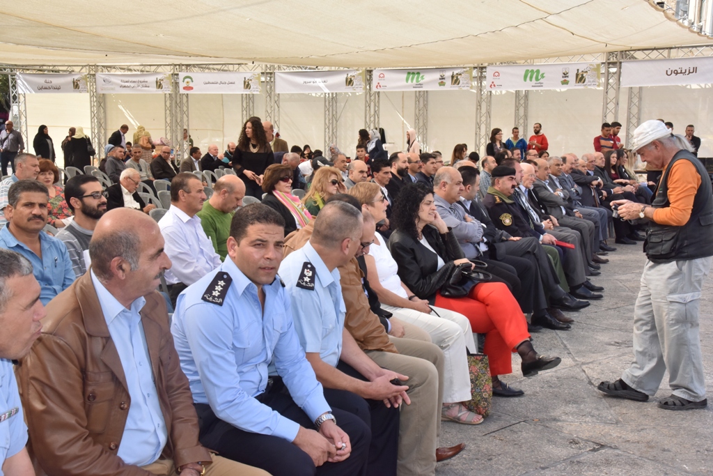 مهرجان قطف الزيتون السابع عشر ينطلق من ساحة المهد