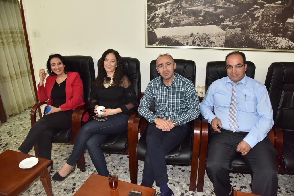 مهرجان قطف الزيتون السابع عشر ينطلق من ساحة المهد