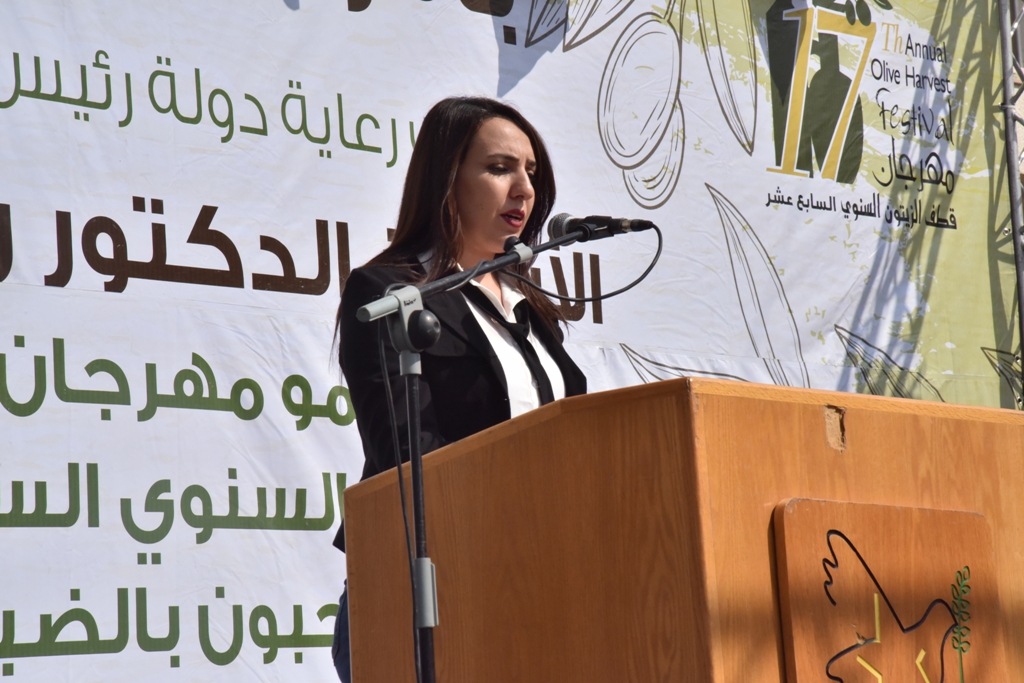 مهرجان قطف الزيتون السابع عشر ينطلق من ساحة المهد