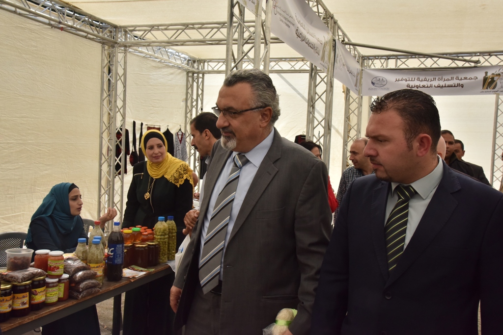 مهرجان قطف الزيتون السابع عشر ينطلق من ساحة المهد