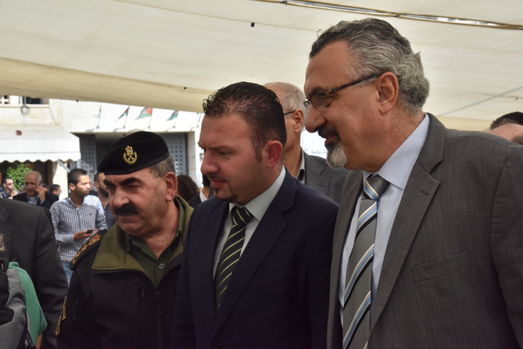 مهرجان قطف الزيتون السابع عشر ينطلق من ساحة المهد