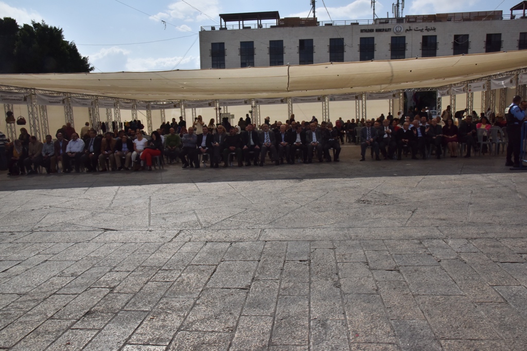 مهرجان قطف الزيتون السابع عشر ينطلق من ساحة المهد