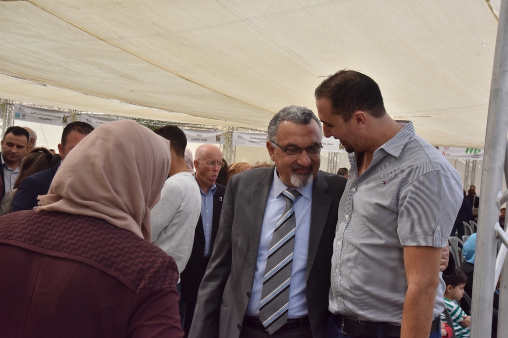 مهرجان قطف الزيتون السابع عشر ينطلق من ساحة المهد