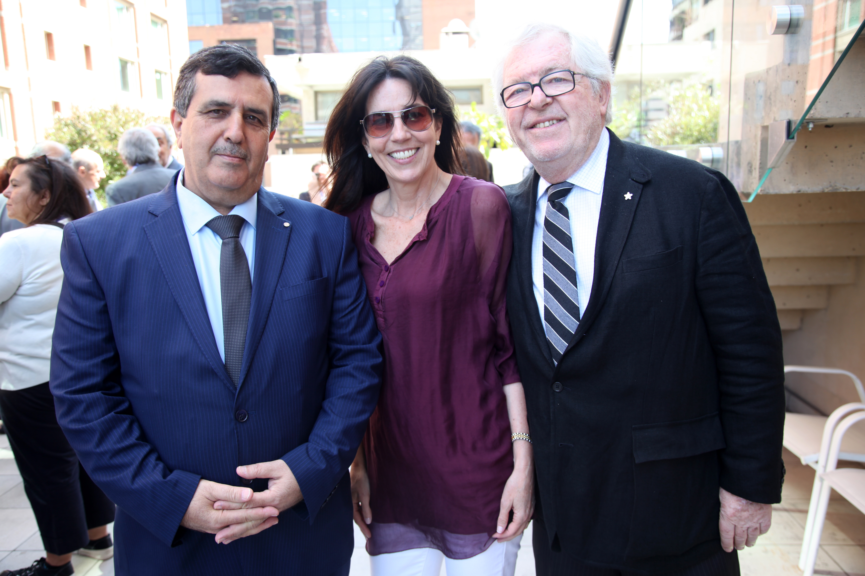 في جولته بجمهورية تشيلي سلمان يشارك في مؤتمر تقاليد ويوقع على اتفاقية توأمة مع لاس كونديس