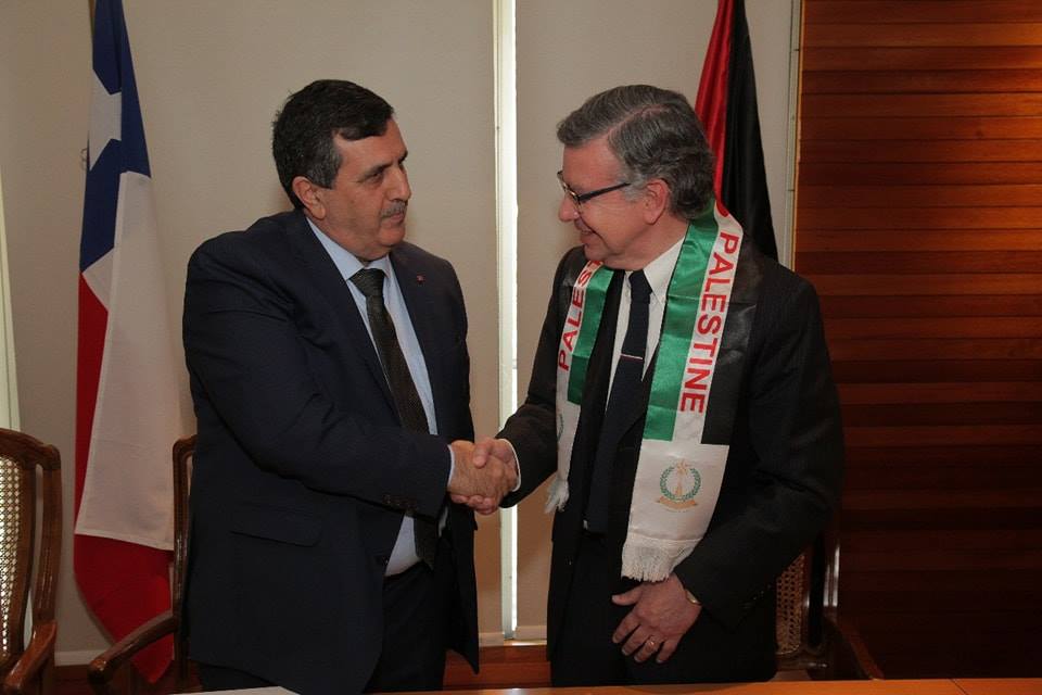 في جولته بجمهورية تشيلي سلمان يشارك في مؤتمر تقاليد ويوقع على اتفاقية توأمة مع لاس كونديس