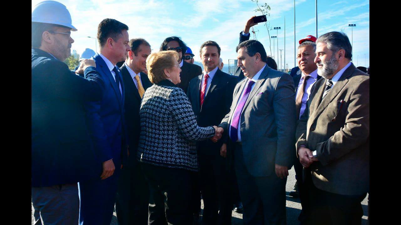 في جولته بجمهورية تشيلي سلمان يشارك في مؤتمر تقاليد ويوقع على اتفاقية توأمة مع لاس كونديس