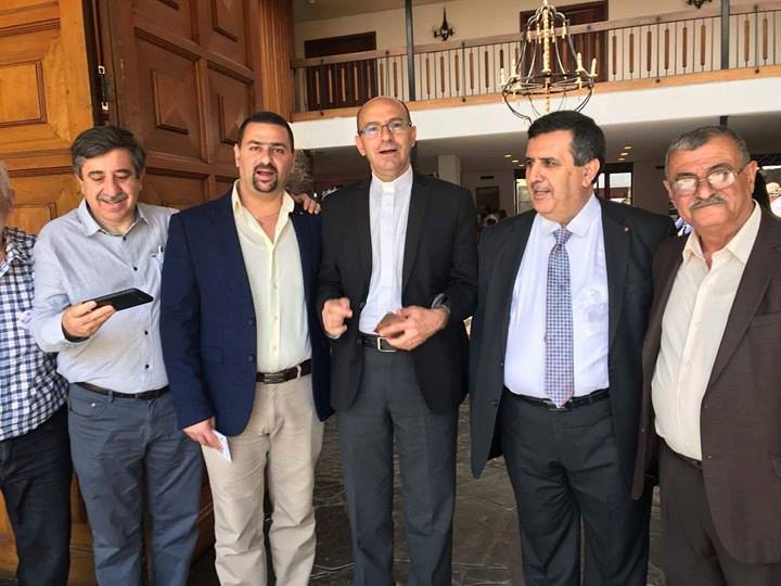 في جولته بجمهورية تشيلي سلمان يشارك في مؤتمر تقاليد ويوقع على اتفاقية توأمة مع لاس كونديس