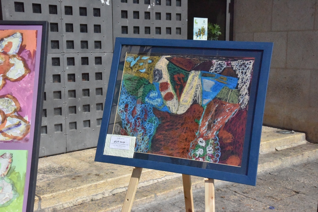 سلمان يشارك في معرض " ع الرصيف " لرسومات الأشخاص ذوي الإعاقة الذهنية  