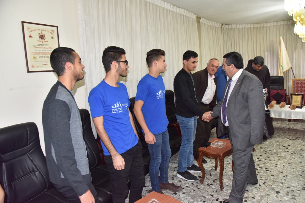 بلدية بيت لحم تكرم فريق نادي عاصمة الميلاد بعد أن أحرز المرتبة الثانية في دوري بريشا الإيطالية 