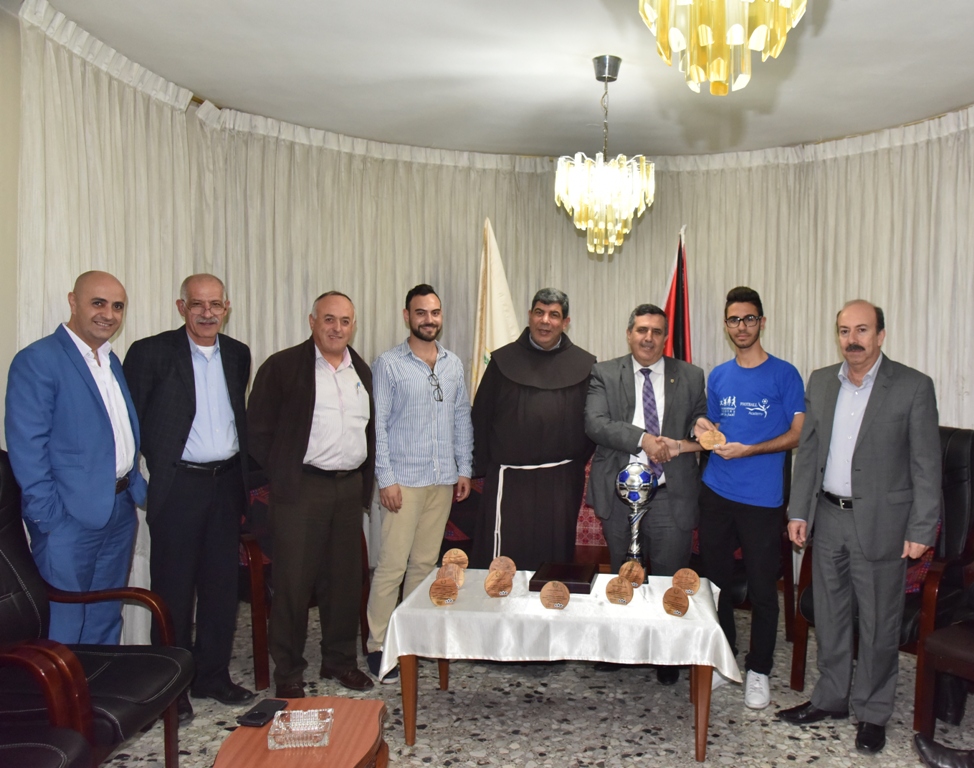 بلدية بيت لحم تكرم فريق نادي عاصمة الميلاد بعد أن أحرز المرتبة الثانية في دوري بريشا الإيطالية 