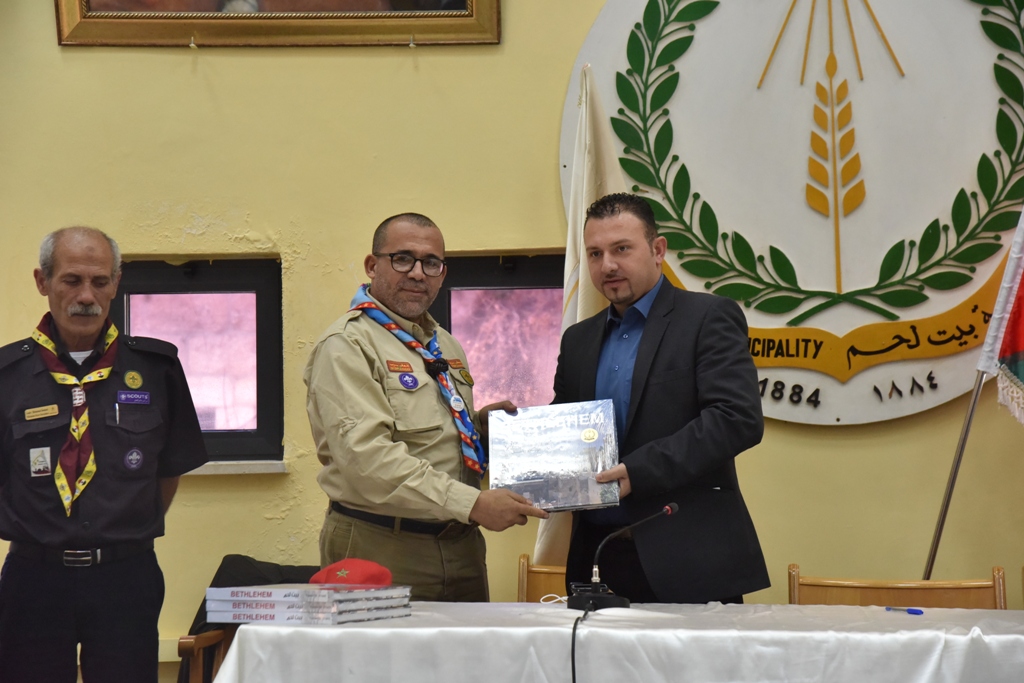 بلدية بيت لحم تستقبل مجموعات كشفية فلسطينية وعربية