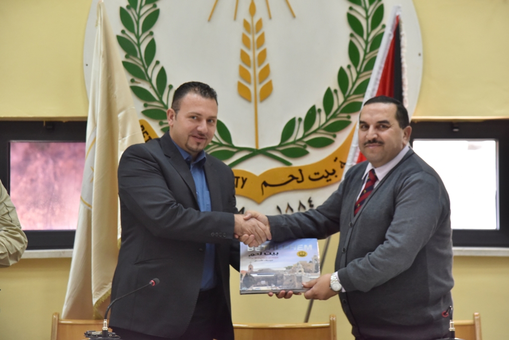 بلدية بيت لحم تستقبل مجموعات كشفية فلسطينية وعربية