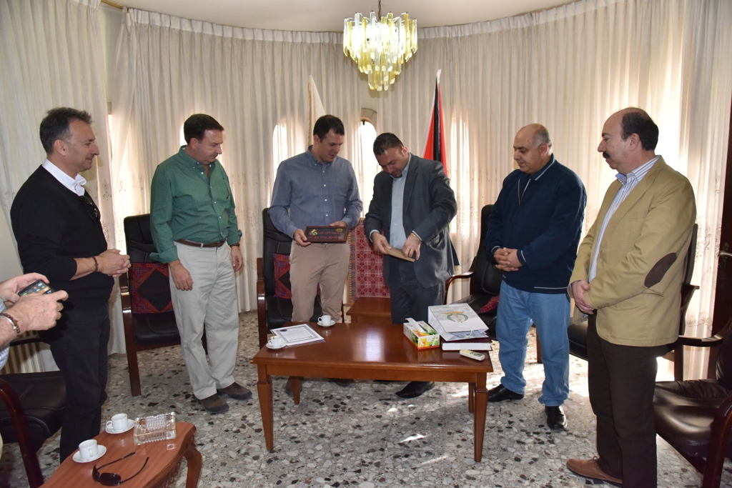 نائب رئيس بلدية بيت لحم يستقبل رئيس بلدية ويست سبرينغفيلد الأمريكية 