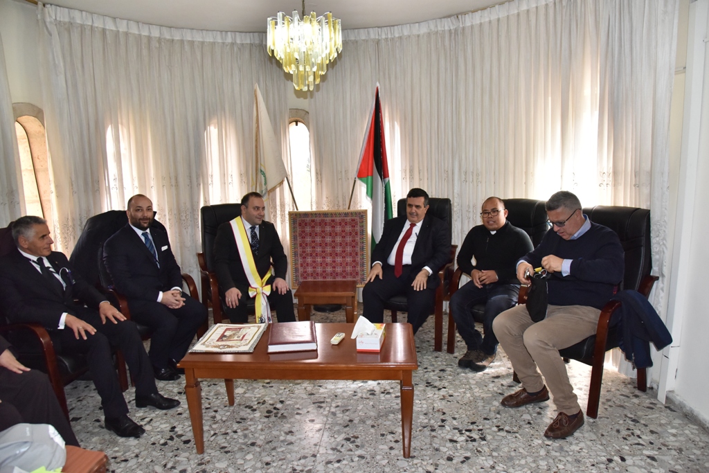 تعيين رئيس بلدية بيت لحم عضواً  أكاديمياً  فخرياً في أكاديمية بونيفاتشانا الإيطالية 