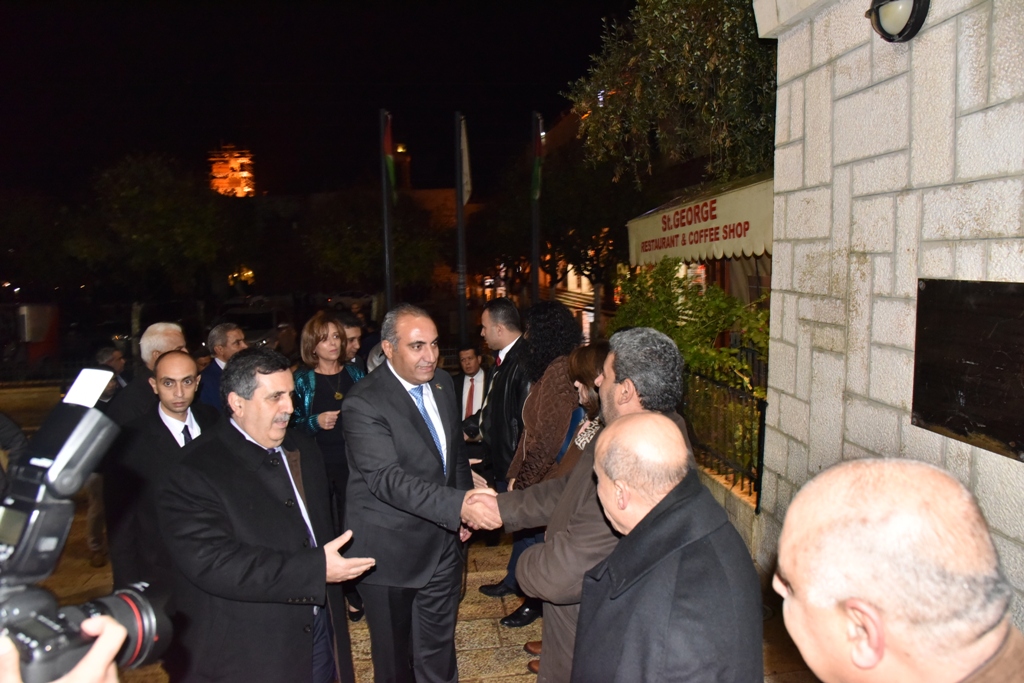 رئيس وأعضاء مجلس بلدية بيت لحم يستقبلون أمين أمانة عمان الكبرى