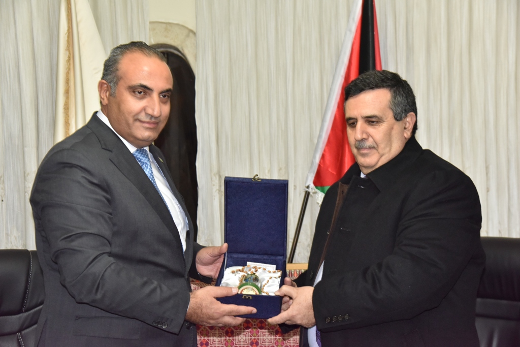 رئيس وأعضاء مجلس بلدية بيت لحم يستقبلون أمين أمانة عمان الكبرى