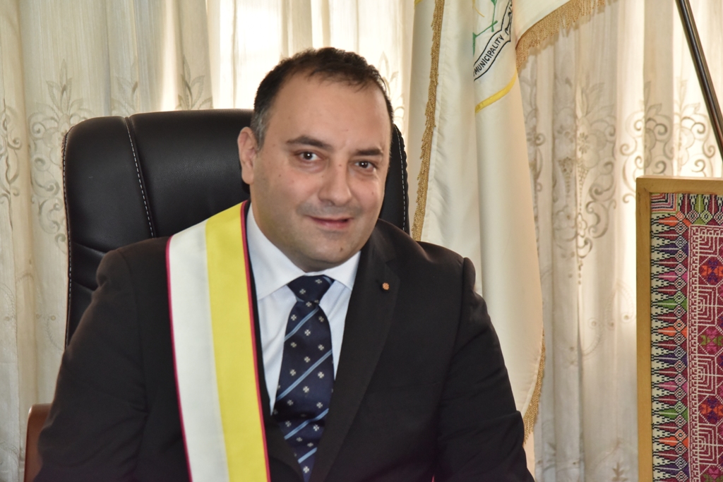 تعيين رئيس بلدية بيت لحم عضواً  أكاديمياً  فخرياً في أكاديمية بونيفاتشانا الإيطالية 