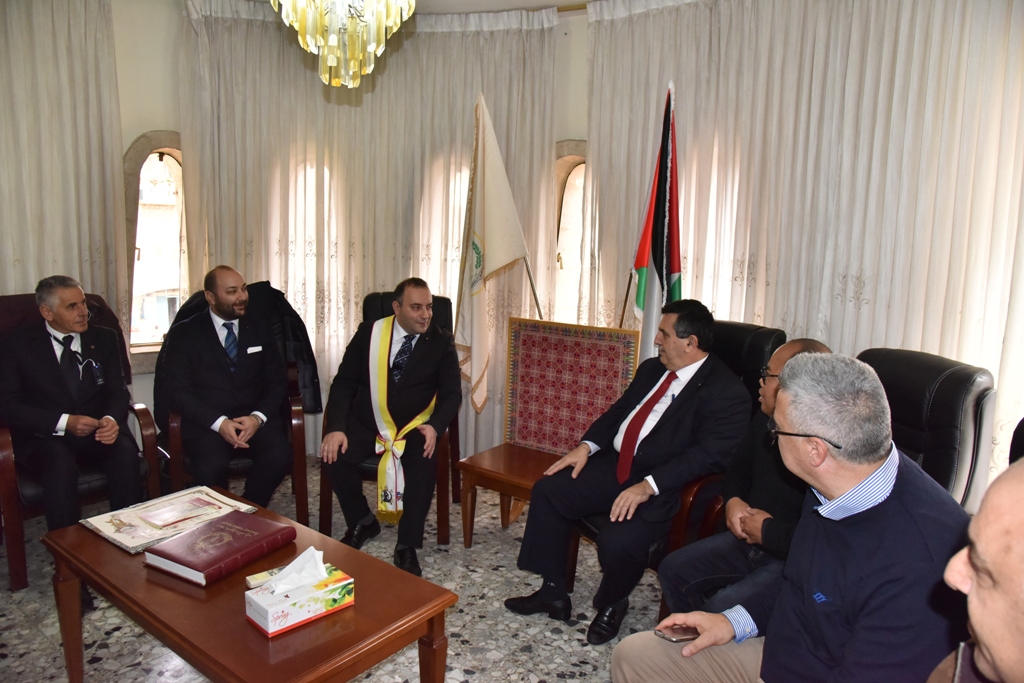 تعيين رئيس بلدية بيت لحم عضواً  أكاديمياً  فخرياً في أكاديمية بونيفاتشانا الإيطالية 