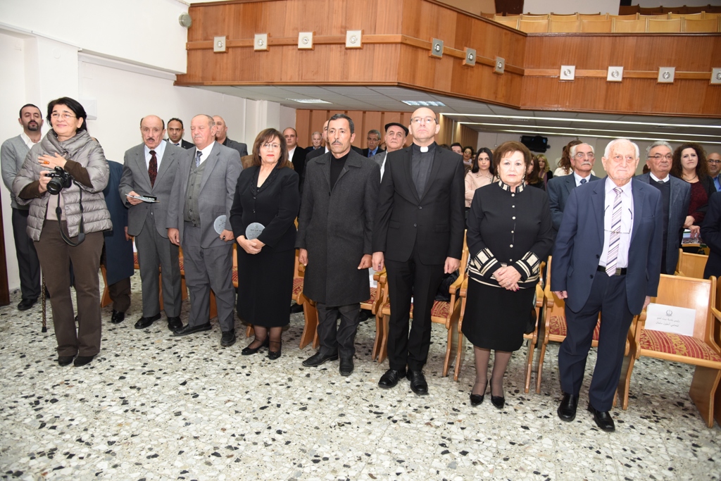 رئيس وأعضاء مجلس بلدية بيت لحم يكرمون رؤساء وأعضاء المجالس البلدية السابقة (1972-2017) والموظفين المتقاعدين وتوقيع اتفاقية توأمة بين بلديتي بيت لحم وكاستلنوفو دي بورتو الإيطالية