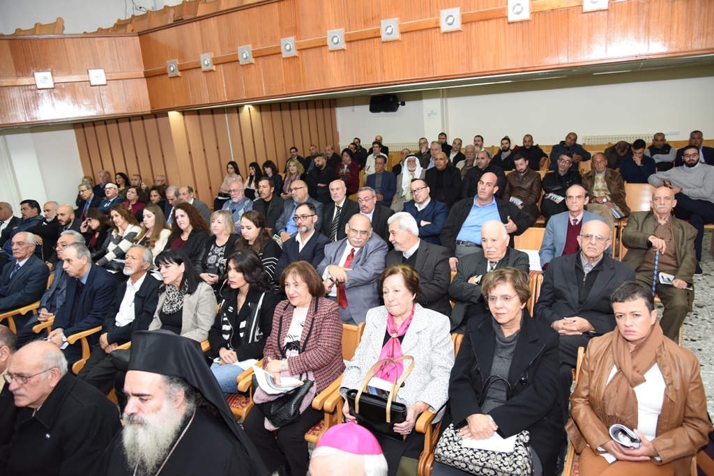 رئيس وأعضاء مجلس بلدية بيت لحم يكرمون رؤساء وأعضاء المجالس البلدية السابقة (1972-2017) والموظفين المتقاعدين وتوقيع اتفاقية توأمة بين بلديتي بيت لحم وكاستلنوفو دي بورتو الإيطالية